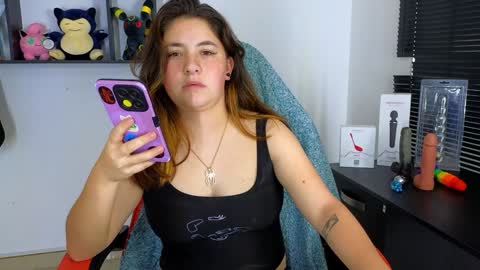 Only fans   online show from February 5, 5:09 pm