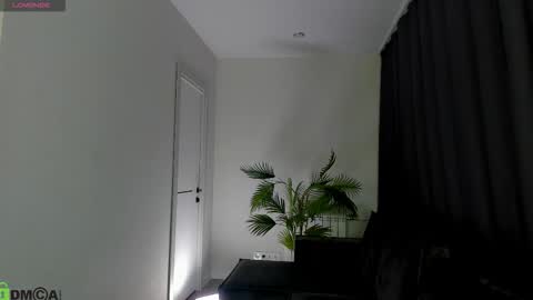 Snapshot of ann_garcia chatting on February 25, 1:15 am ann online show from February 25, 1:15 am