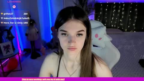 ann_woood online show from May 4, 6:37 pm