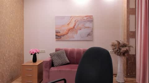 Anna Ditrih online show from April 2, 11:41 am