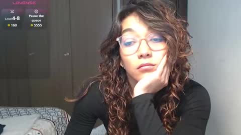 Anna online show from October 9, 4:05 pm