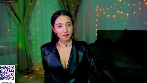 Snapshot of anna_elfiii chatting on February 18, 6:15 pm anna_elfiii online show from February 18, 6:15 pm