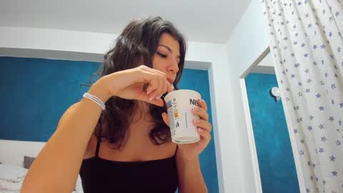 Anna online show from February 3, 7:18 am