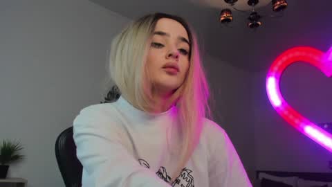 Anna online show from December 25, 7:56 pm