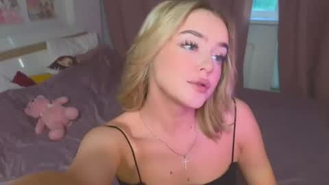 Anna online show from March 10, 12:21 pm