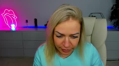 anna_snow9 online show from September 20, 7:04 pm