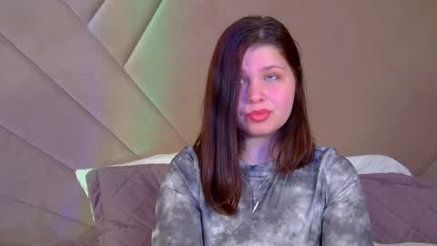 AnnaBanksy online show from May 14, 4:41 am