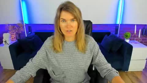 Annabel online show from September 18, 6:32 pm