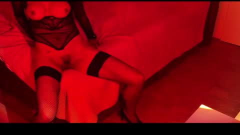 Snapshot of annabelle846619 chatting on October 11, 6:01 am annabelle846619 online show from October 11, 6:01 am