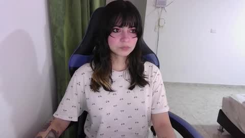 Anna online show from November 6, 9:59 pm