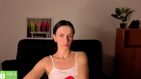 Snapshot of annakillian_kiss chatting on February 27, 12:27 pm Anna online show from February 27, 12:27 pm