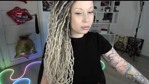 Snapshot of annanebula chatting on May 3, 7:09 pm Anna online show from May 3, 7:09 pm