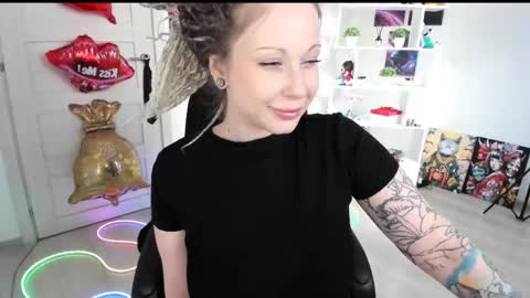 Snapshot of annanebula chatting on May 9, 4:01 pm Anna online show from May 9, 4:01 pm
