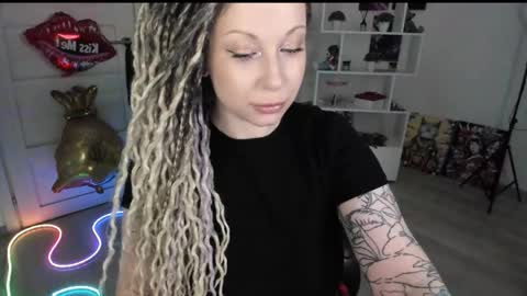 Snapshot of annanebula chatting on May 12, 7:55 pm Anna online show from May 12, 7:55 pm
