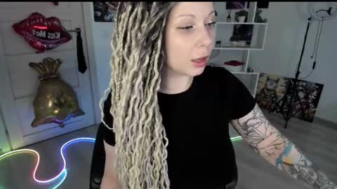 Snapshot of annanebula chatting on May 17, 3:19 pm Anna online show from May 17, 3:19 pm