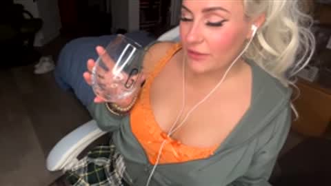 annaonme online show from March 18, 1:42 am