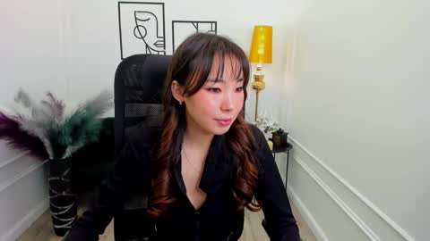 Anna online show from January 17, 11:15 am