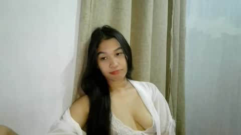 Riane online show from January 17, 2:55 pm