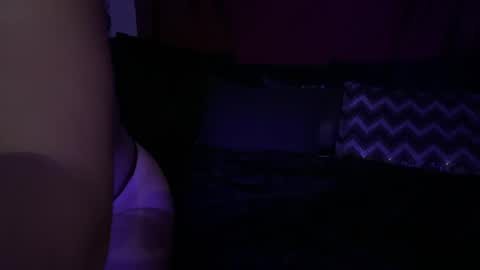 annaskylar online show from February 9, 9:16 am