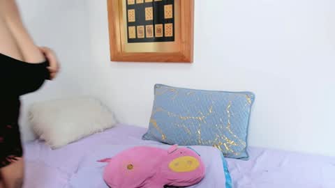 anna online show from January 17, 2:07 pm