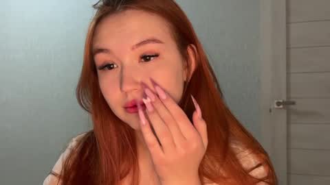 anne_blossomm online show from January 17, 12:21 pm