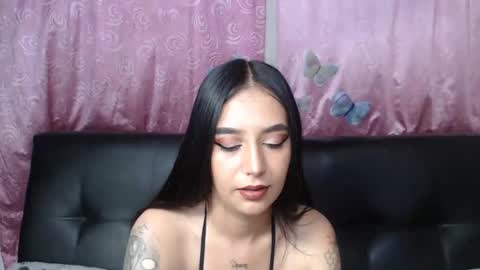 Anne online show from December 3, 1:41 am