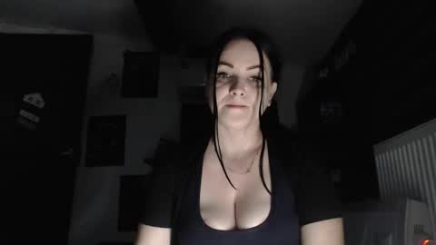 annebellee69 online show from November 26, 8:43 pm