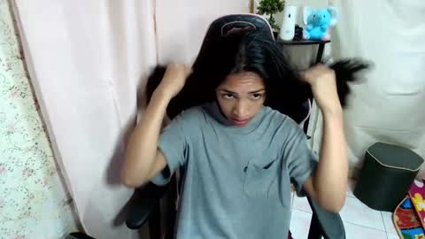 annebisyosa_angela online show from January 7, 6:49 am