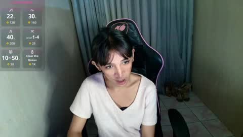 Snapshot of annebisyosa_angela chatting on June 18, 3:49 pm annebisyosa_angela online show from June 18, 3:49 pm