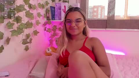 Anne online show from February 10, 10:09 pm