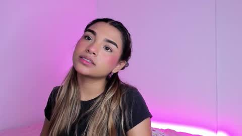 Anne online show from September 19, 8:05 am