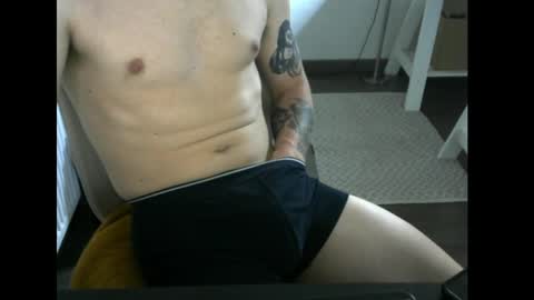 annecylake online show from May 1, 12:10 pm
