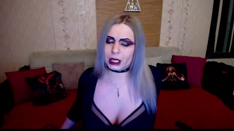 Snapshot of annessixreign chatting on January 26, 3:27 am AnnessixReign online show from January 26, 3:27 am