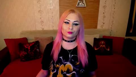 Snapshot of annessixreign chatting on October 21, 10:38 am AnnessixReign online show from October 21, 10:38 am