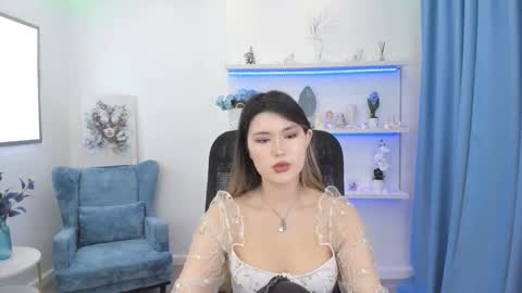 annetli online show from October 17, 3:42 am