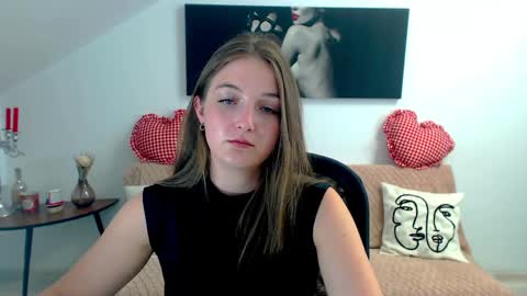 Snapshot of annewilsonn chatting on May 28, 5:38 am annewilsonn online show from May 28, 5:38 am