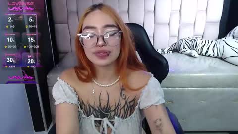 Snapshot of anni_acker_b chatting on February 14, 7:23 pm Anni acker b online show from February 14, 7:23 pm