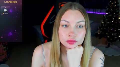 Snapshot of annie69kiss chatting on January 18, 1:53 am Annie online show from January 18, 1:53 am