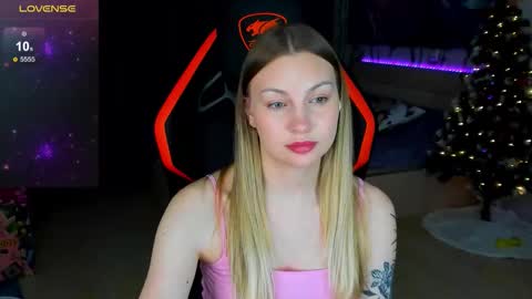 Snapshot of annie69kiss chatting on February 3, 11:43 pm Annie online show from February 3, 11:43 pm