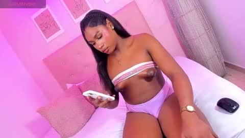 annie_dolce_ online show from November 23, 12:27 pm