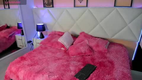   online show from February 20, 12:04 pm