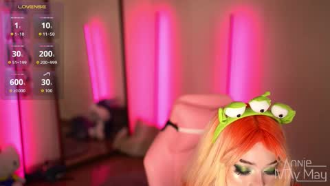 Annie May   online show from November 3, 1:45 pm