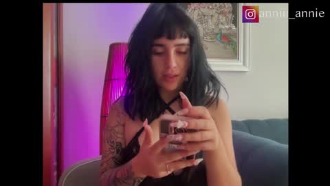 Snapshot of annie_snow_ chatting on September 24, 8:12 pm JEANNE no olvides seguirme dont forget follow me uu online show from September 24, 8:12 pm