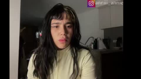 JEANNE no olvides seguirme dont forget follow me  uu online show from July 16, 11:44 pm