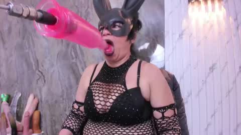 annie_wigg_ online show from September 11, 3:28 am