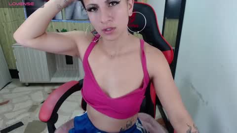 Anniee online show from January 28, 11:49 am