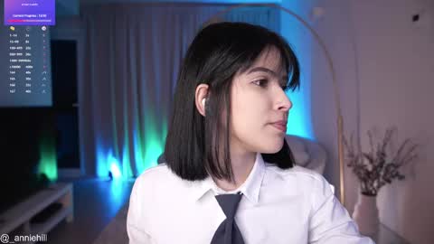 Snapshot of anniehillofficial_ chatting on March 11, 9:59 pm anniehillofficial_ online show from March 11, 9:59 pm