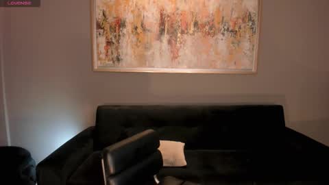 Annie Monroe online show from November 22, 11:42 am