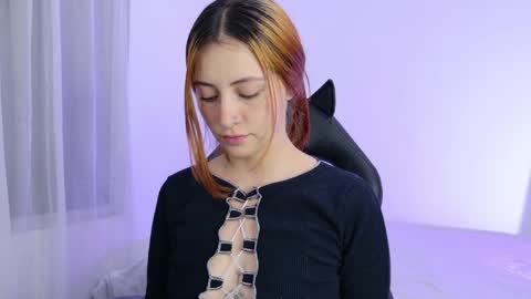 Annie online show from April 7, 2:01 am