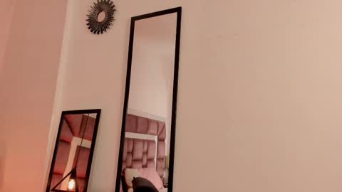 Snapshot of annienasty chatting on February 24, 11:52 am Annie online show from February 24, 11:52 am